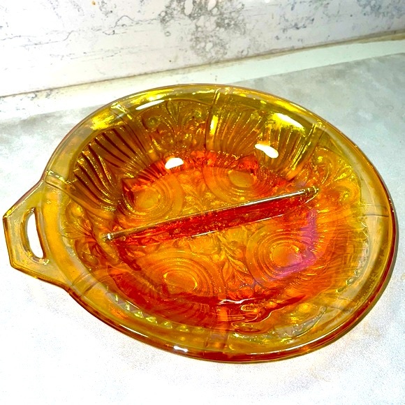 Carnival Glass Iridescent Marigold Divided Relish Dish with Handle Indiana Glass - Picture 6 of 9